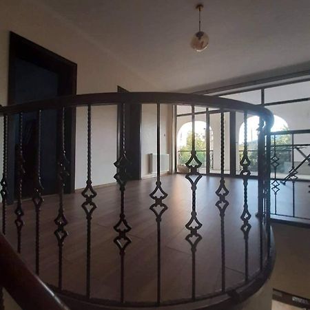 Jorji Bed & Breakfast Gori Bagian luar foto