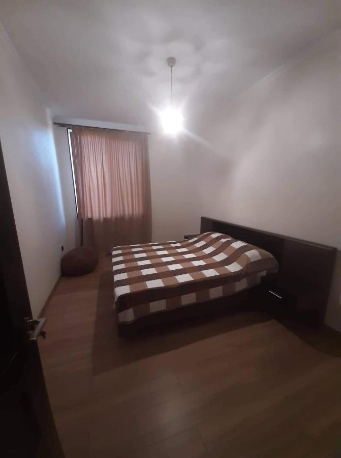 Jorji Bed & Breakfast Gori Bagian luar foto