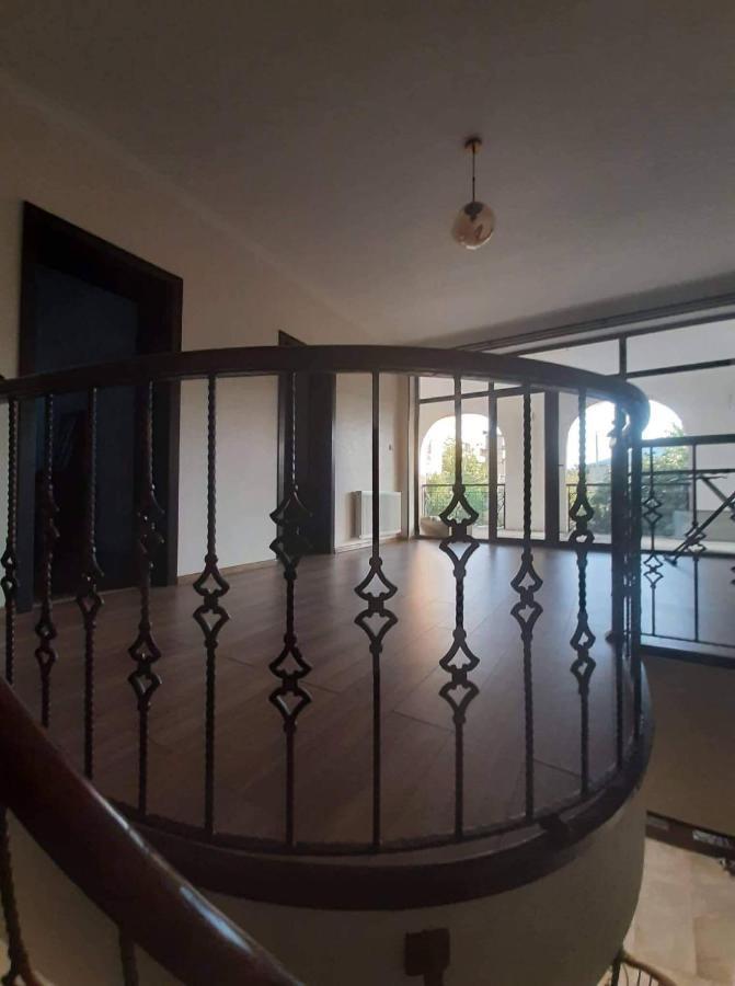 Jorji Bed & Breakfast Gori Bagian luar foto